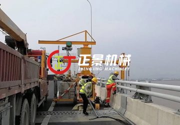 浙江台州湾跨海大桥桥梁雨水管安装