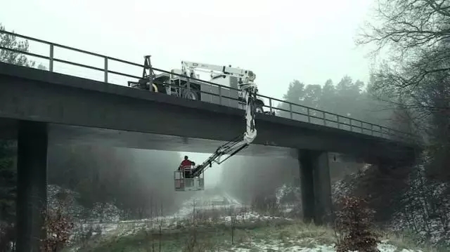 桥梁检测车