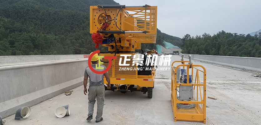 桥梁雨水管安装施工台车