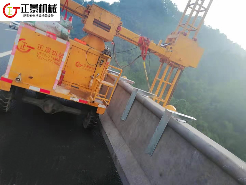 桥梁排水管安装车